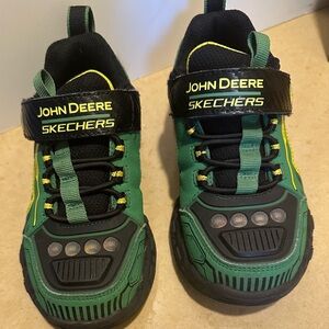 Boys Skechers Sz 12 John Deere Light Up Green and Black Sneakers EUC